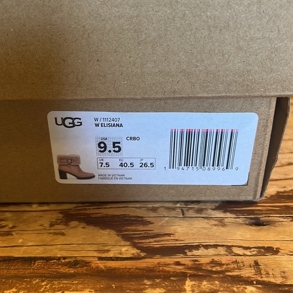 UGG ELISIANA boots - Picture 6 of 7